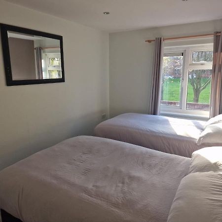 A&S Properties, No Guest Fees, Bank Transfe Deposit Available Wolverhampton Exteriér fotografie