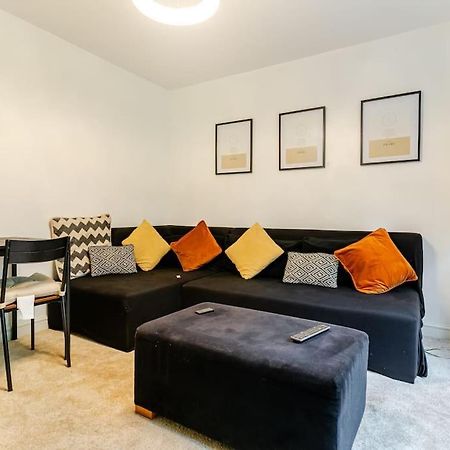 A&S Properties, No Guest Fees, Bank Transfe Deposit Available Wolverhampton Exteriér fotografie
