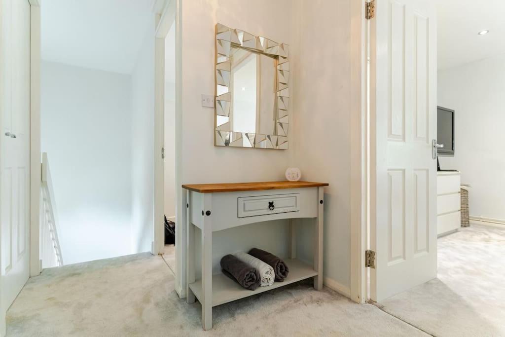 A&S Properties, No Guest Fees, Bank Transfe Deposit Available Wolverhampton Exteriér fotografie